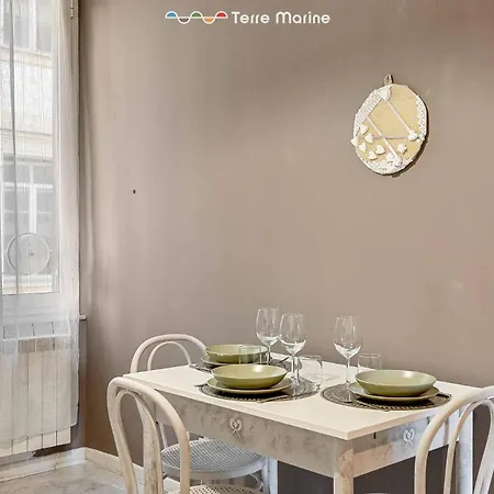 Gallery 3 لا سبيتسْيا